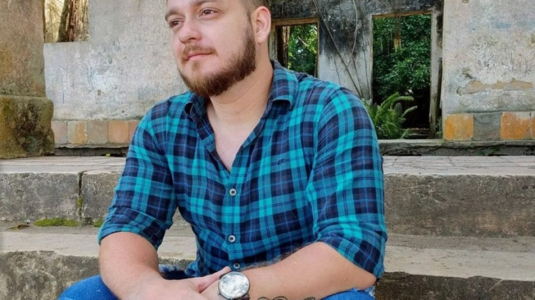 Cantor sertanejo é morto com mais de 20 tiros em Manaus, diz polícia