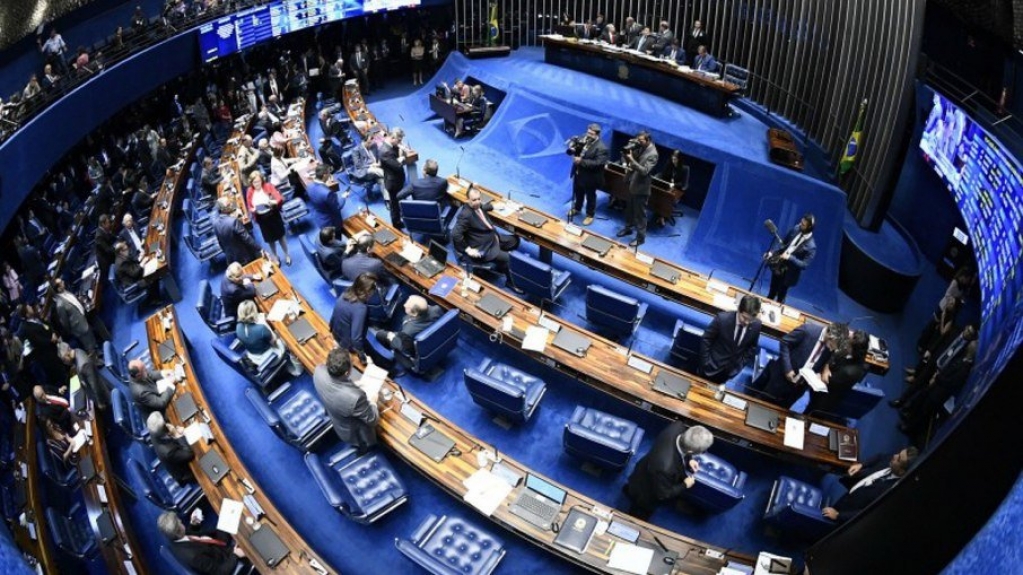 Senado aprova projeto que altera regras sobre cargos em comissionados