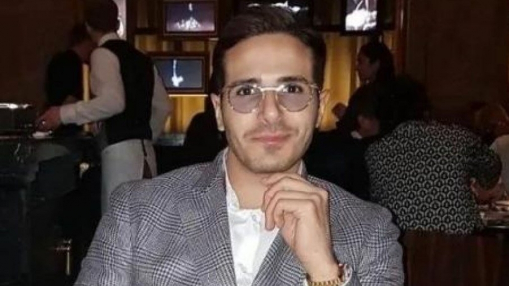 Golpista do Tinder fatura mais de R$ 150 mil em app de celebridades Golpista do Tinder fatura mais de R$ 150 mil em app de celebridades