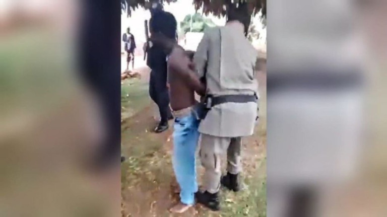 Vídeo: PM prende jovem negro e diz 'vai gritar Lula na África'