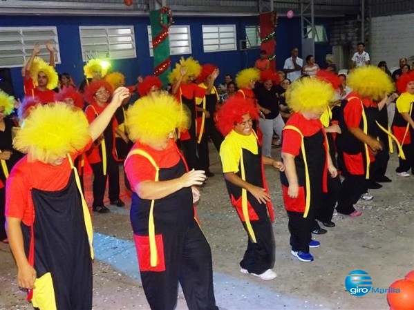 Encerramento de ano na Apae reúne famílias e emociona