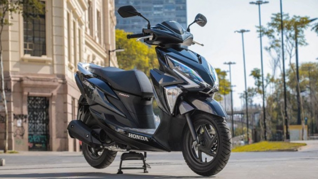 Honda Elite é novo scooter líder de vendas, mas não o que mais cresce