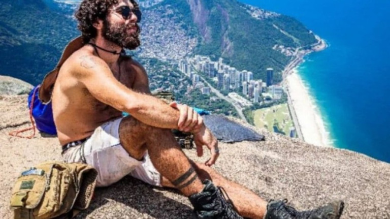 Vídeo: guia turístico é morto a facadas por mulheres no centro do Rio