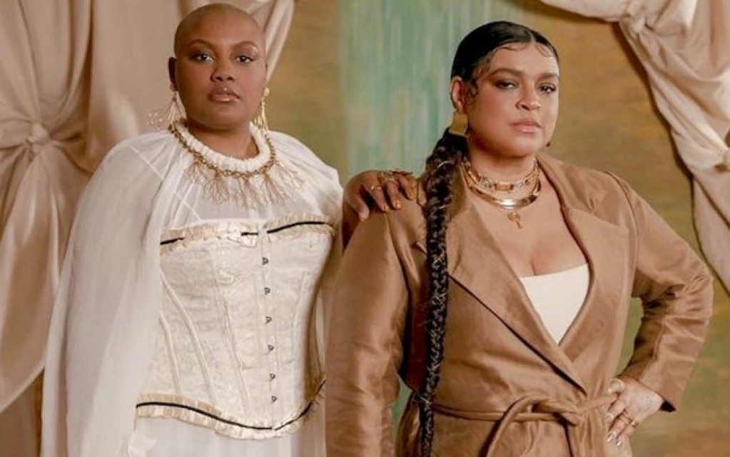 Cantora Kynnie disponibiliza o clipe "Oro" com Preta Gil Cantora Kynnie disponibiliza o clipe "Oro" com Preta Gil