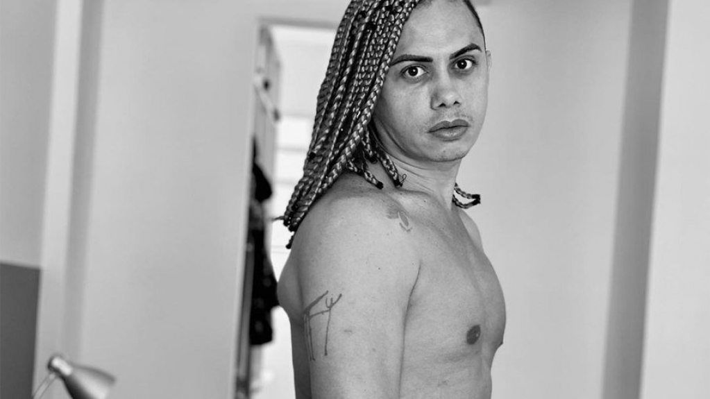 Silvero Pereira perde 6 mil seguidores após postar foto nu Silvero Pereira perde 6 mil seguidores após postar foto nu