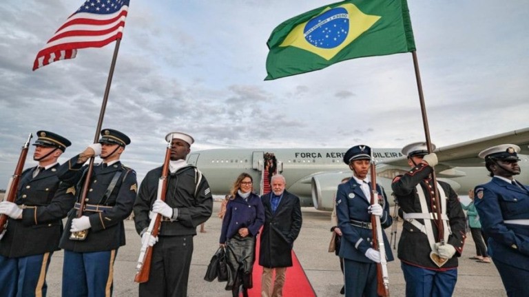 Lula chega aos Estados Unidos para se reunir com Joe Biden