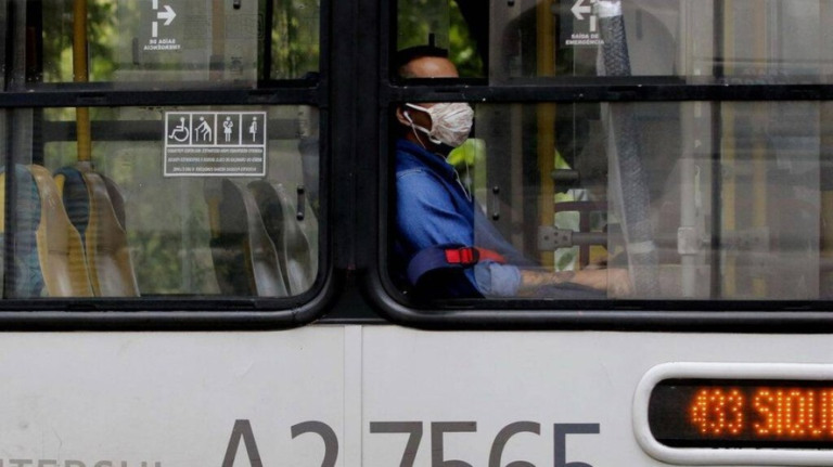 Covid: Sociedade Brasileira de Infectologia defende volta das máscaras