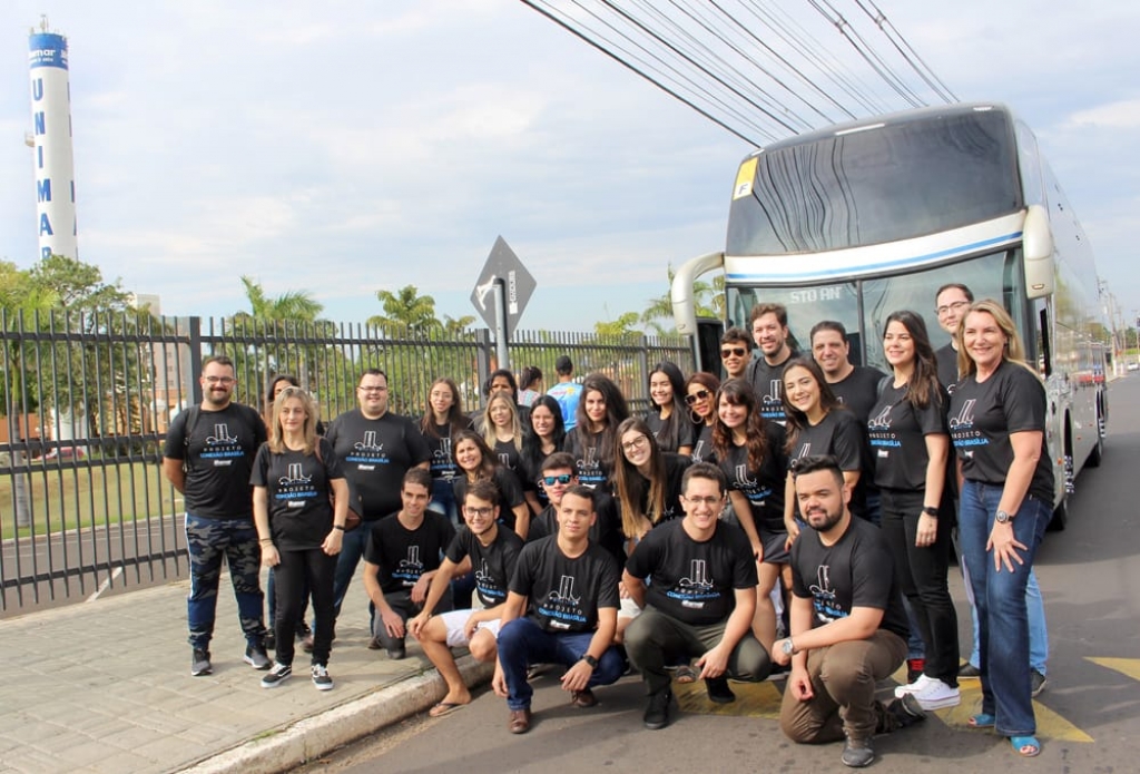 Alunos de Direito na Unimar participam de visitas técnicas em Brasília