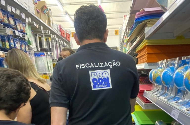 Procon de Marília acha variação de até 784% em preço de material escolar