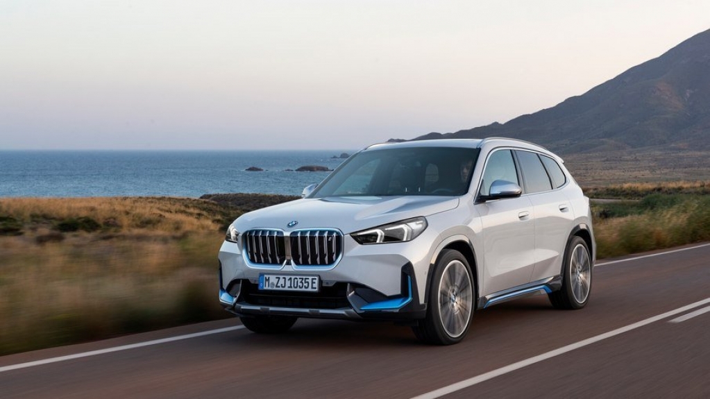 BMW revela novo X1 da linha 2023 com versão 100% elétrica