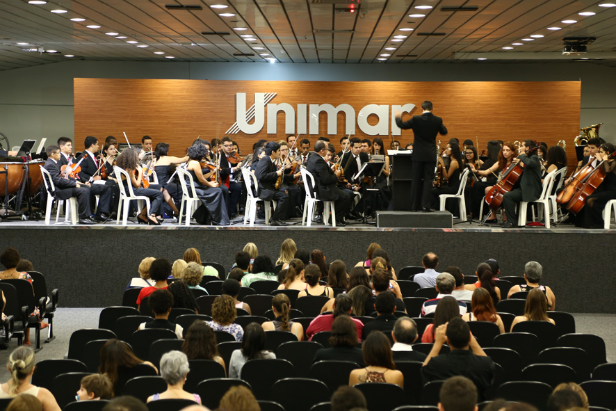 Orquestra de Bauru emociona em Marília