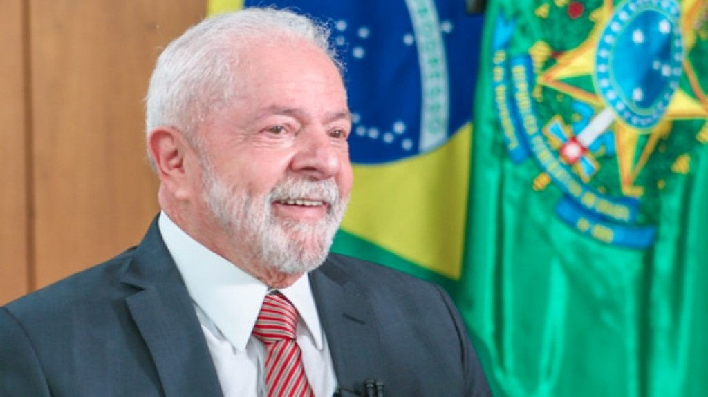 Lula se reunirá com embaixadores nesta sexta
