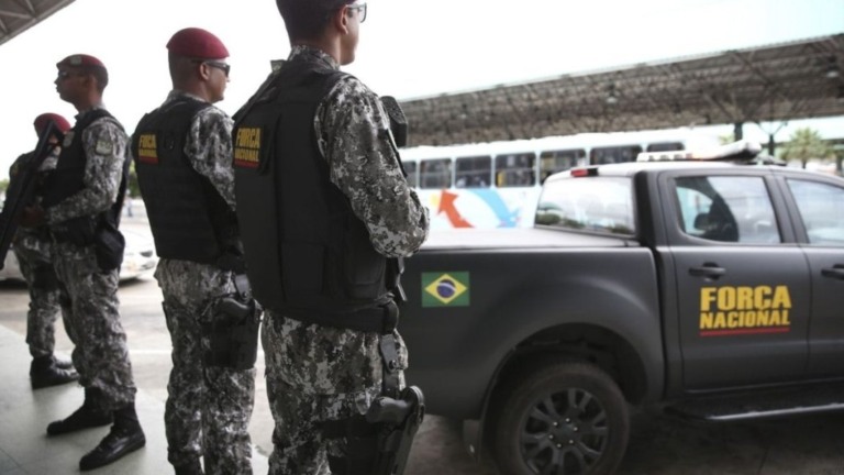 José Cruz/Agência Brasil Agentes da Força Nacional iniciam ações de reforço no Rio de Janeiro