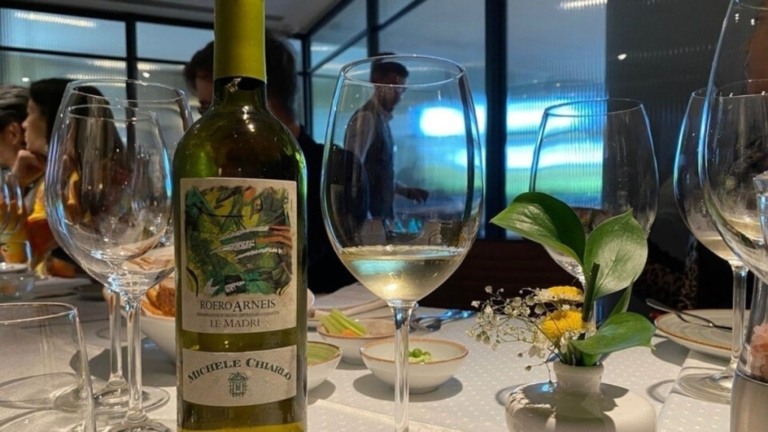 Jorge Eduardo Antunes Piselli recebe degustação exclusiva dos vinhos Michele Chiarlo