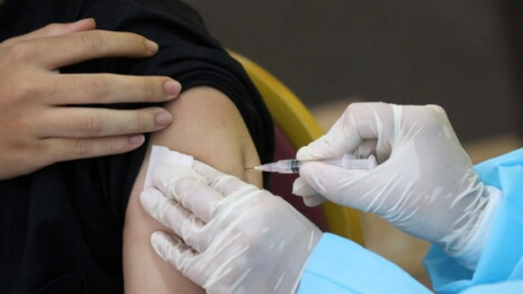 Brasil recebe 12 milhões de vacinas anti-Covid de países da UE Brasil recebe 12 milhões de vacinas anti-Covid de países da UE