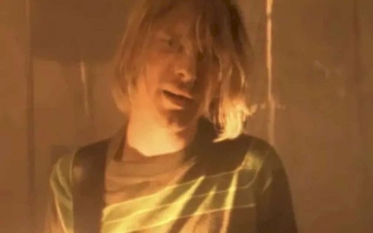 Guitarra usada por Kurt Cobain em "Smells Like Teen Spirit" vai a leilão