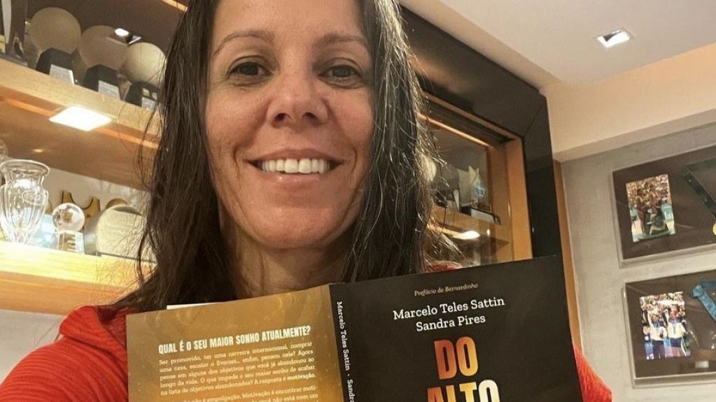 Medalhista olímpica Sandra Pires detalha trajetória vitoriosa em livro Medalhista olímpica Sandra Pires detalha trajetória vitoriosa em livro