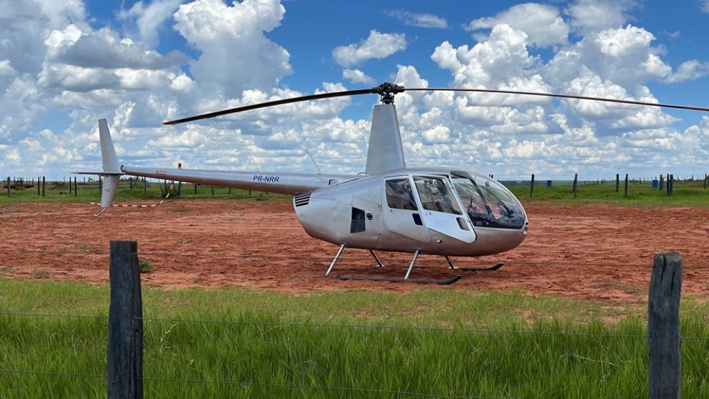 Operação apreende helicóptero, 246kg de cocaína e prende três na região