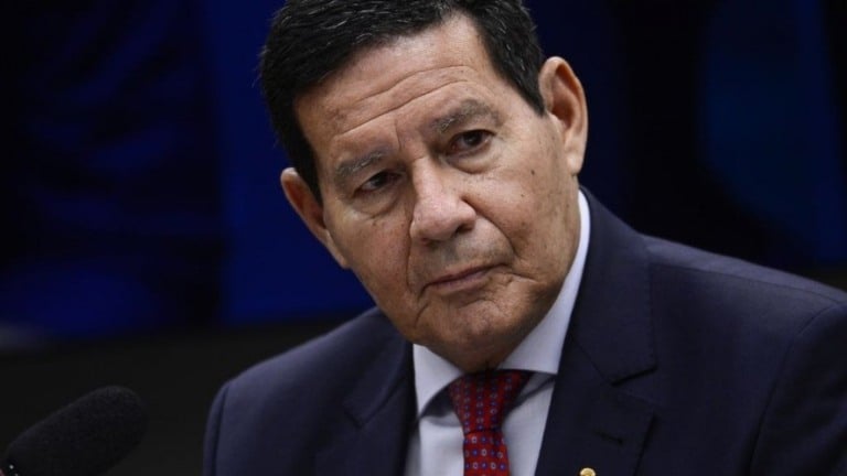 Republicanos confirma filiação de Mourão; cerimônia será em março