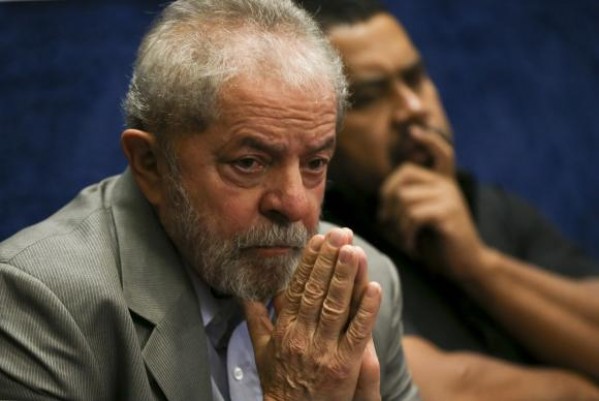 Procuradores abrem nova ação contra Lula na Lava Jato