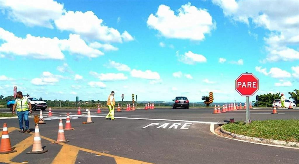 Rodovia ganha sinalização e sonorizadores em trecho de risco em Oriente