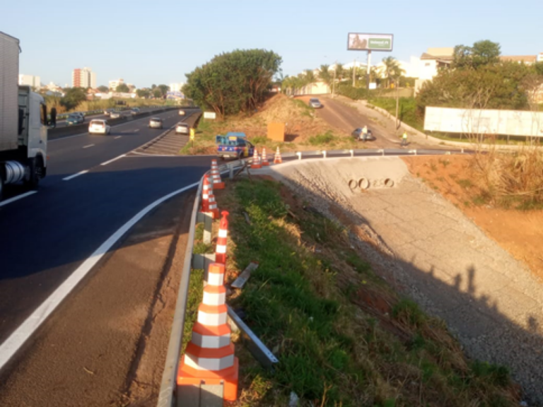 Acesso ao bairro Parati e Via Expressa é liberado na rodovia do Contorno