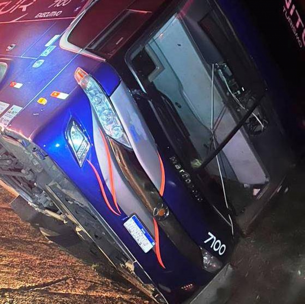 Motorista ferido em acidente com ônibus agradece apoio e recebe corrente de solidariedade Motorista ferido em acidente com ônibus agradece apoio e recebe corrente de solidariedade
