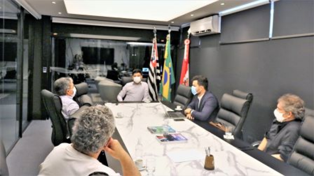 Encontro apresenta zona azul na Acim e serviço ganha apoio de comerciantes