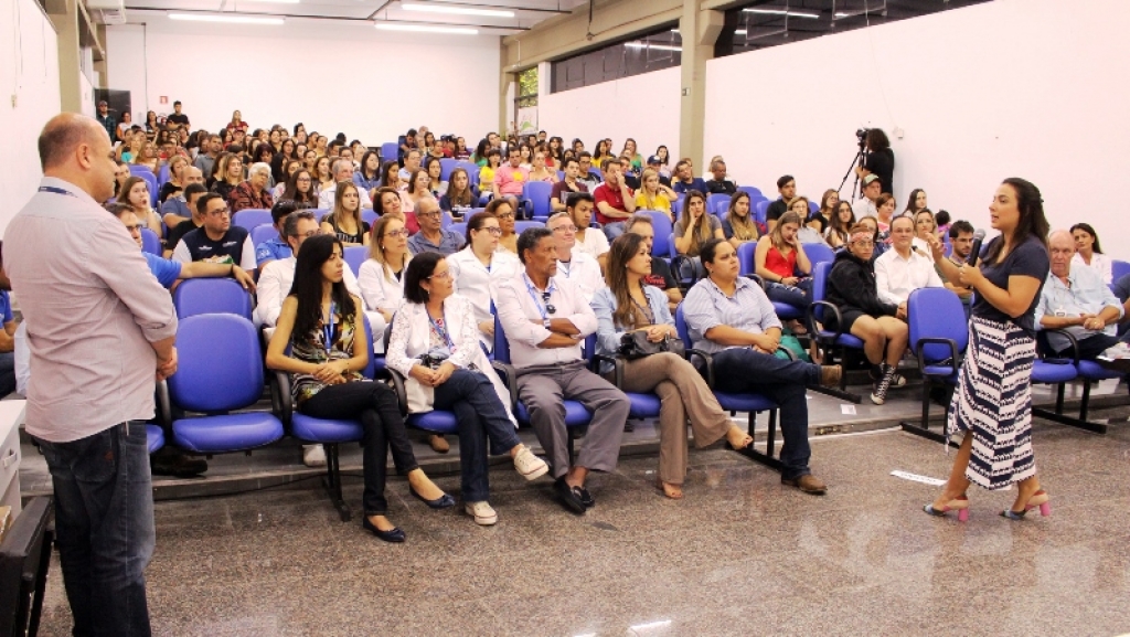 Veterinária acolhe novos alunos e apresenta metodologia inovadora aos pais