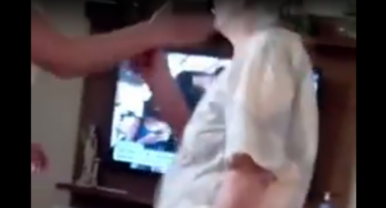 Mulher é detida por agredir a mãe, idosa, em Lucélia; assista