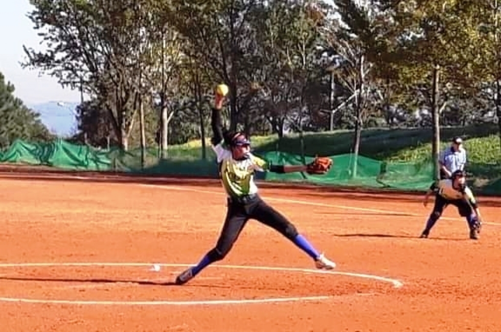 Atletas de softbol do Nikkey Marília são convocadas para jogar nos EUA