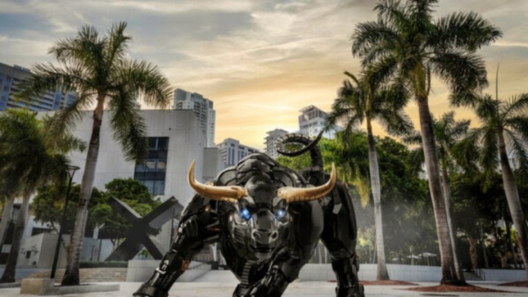 Miami ganha estátua de touro futurista ligado a bitcoin; veja o vídeo