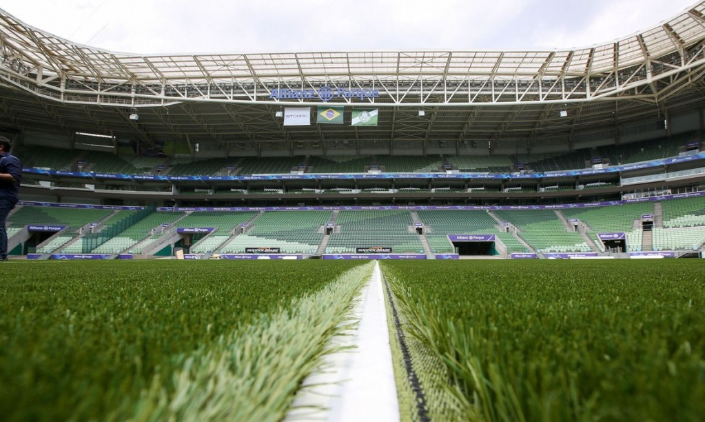 Palmeiras e Corinthians fazem clássico do Brasileirão neste sábado