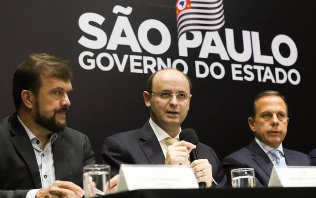 Rossieli Soares%2C secretário estadual da Educação%2C e João Doria (PSDB)%2C governador de São Paulo%2C anunciam mudanças nas férias escolares para 2020
