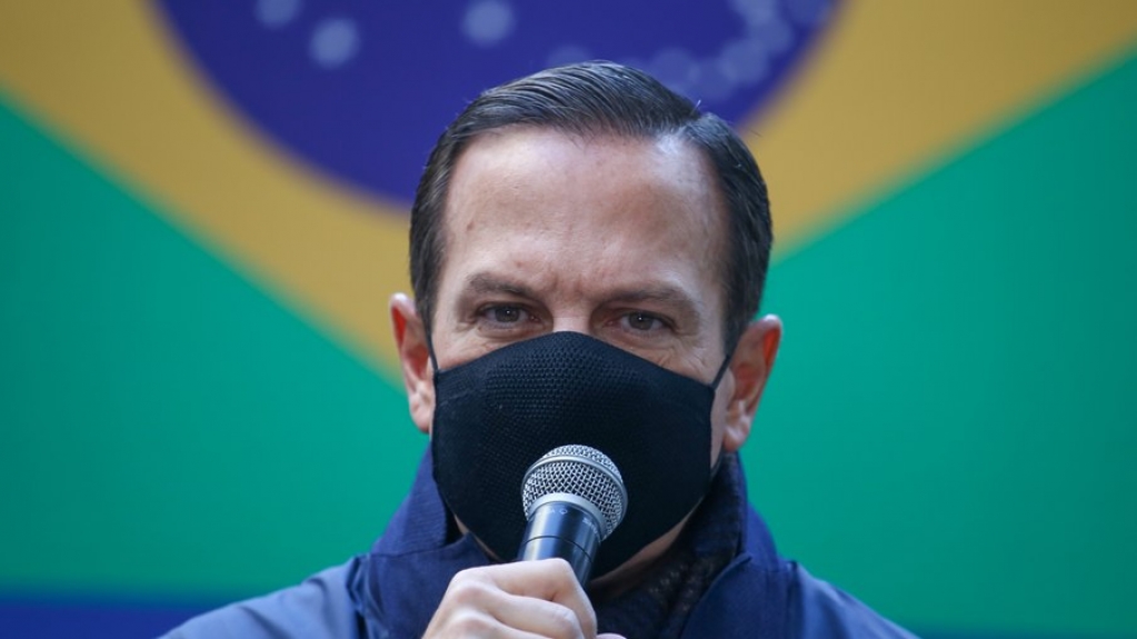 Máscara continuará obrigatória em SP por causa da Delta, diz Doria