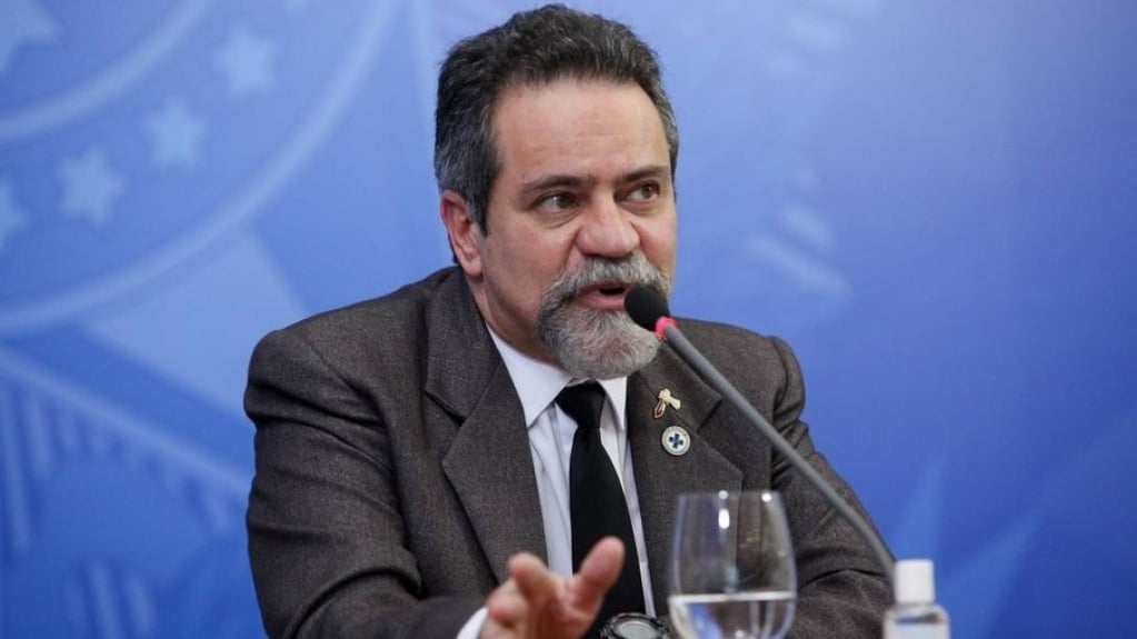 Sócio da Precisa diz que Elcio Franco 'cobrava entrega' da vacina Covaxin Sócio da Precisa diz que Elcio Franco 'cobrava entrega' da vacina Covaxin