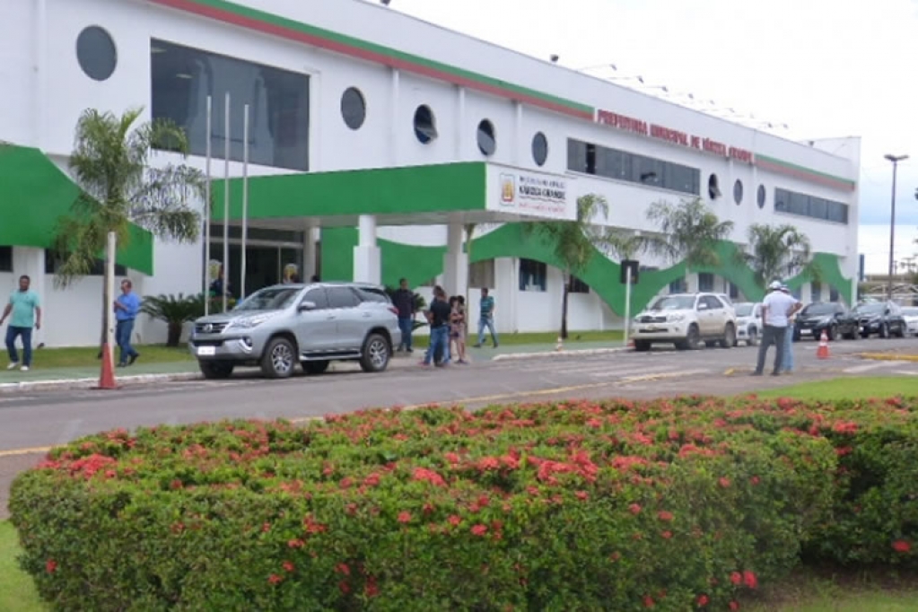 Governo muda regra que exige passaporte da vacina para entrar no país