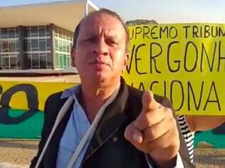 Renan Sena líder do acampamento Patriota