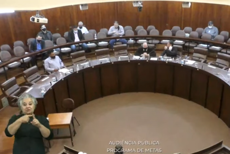 Obras, serviços, parques, radares, previdência; audiência mostra metas de Marília até 2024