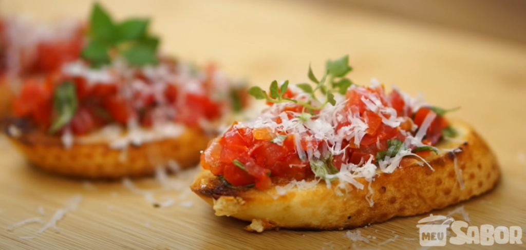 Aprenda a fazer um delicioso acompanhamento! Bruschetta de tomate