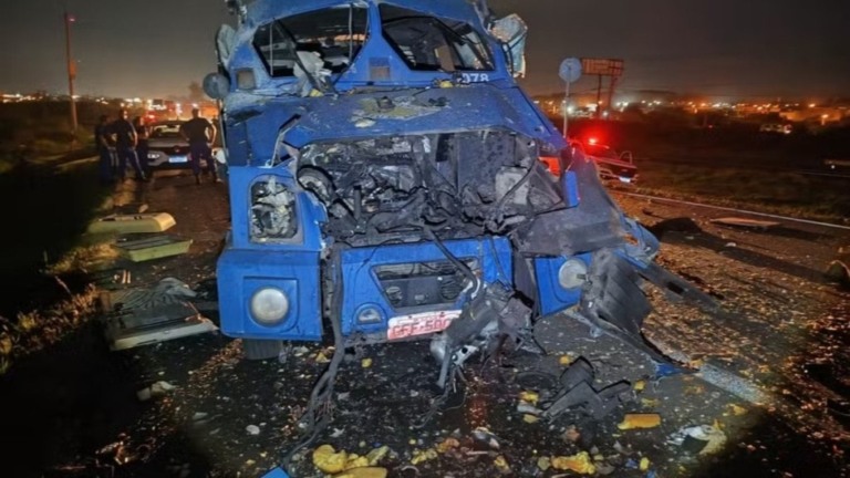 Reprodução – Redes sociais/Polícia Militar Criminosos explodiram dois carros-fortes na região de Cordeirópolis (SP).