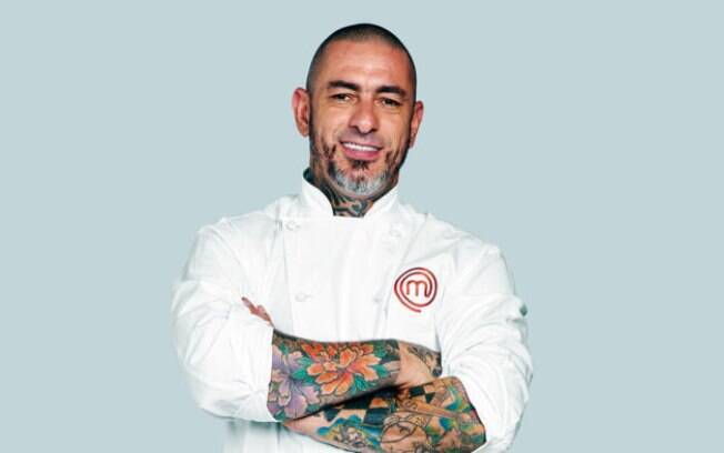 Henrique Fogaça, jurado do Masterchef