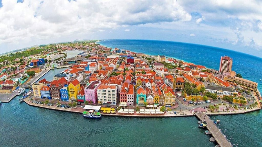 Curaçao é uma ilha que une as culturas holandesa e caribenha