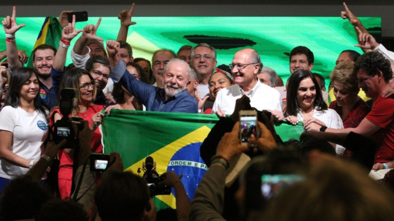 Eleições: segundo turno é marcado pelas vitórias de Lula e Tarcísio