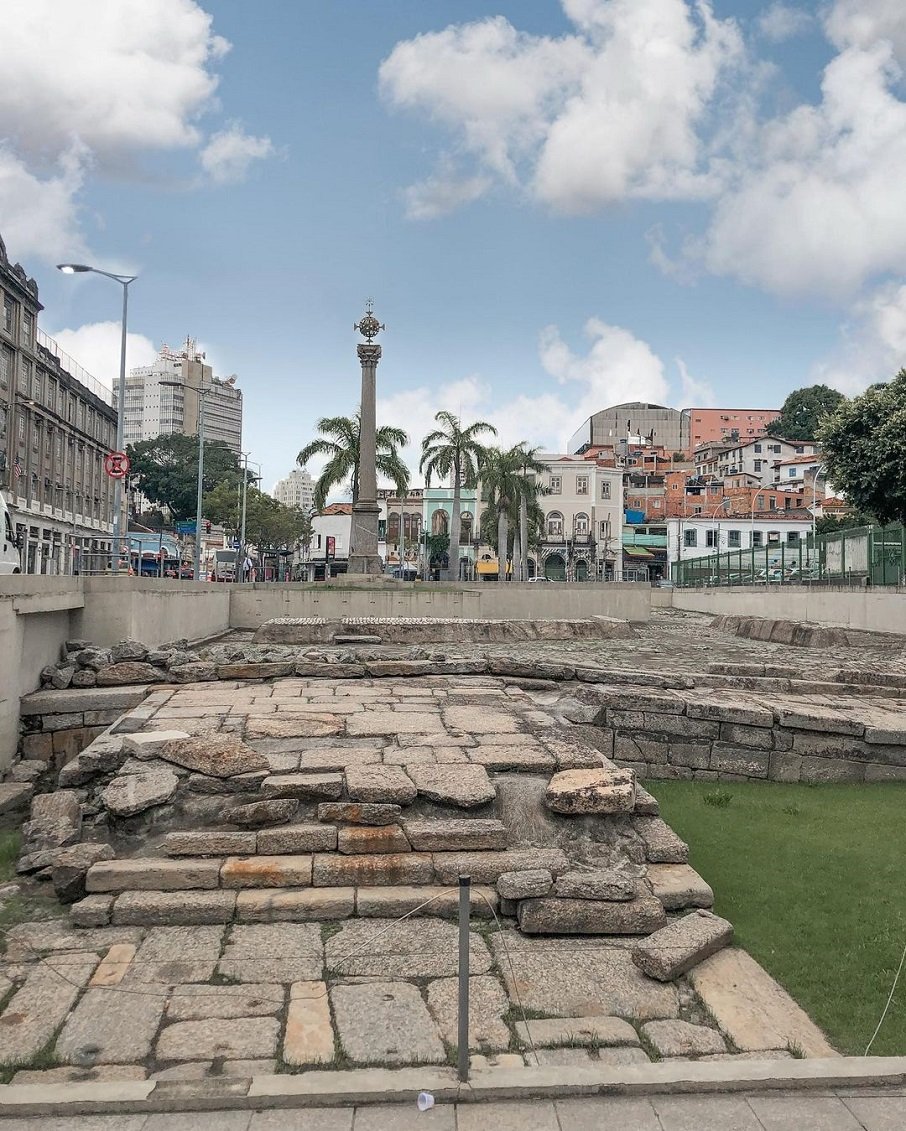 O Cais do Valongo, o maior porto receptor de escravos do mundo, localizado no Rio de Janeiro. Foto: Reprodução/Instagram 03.03.2023