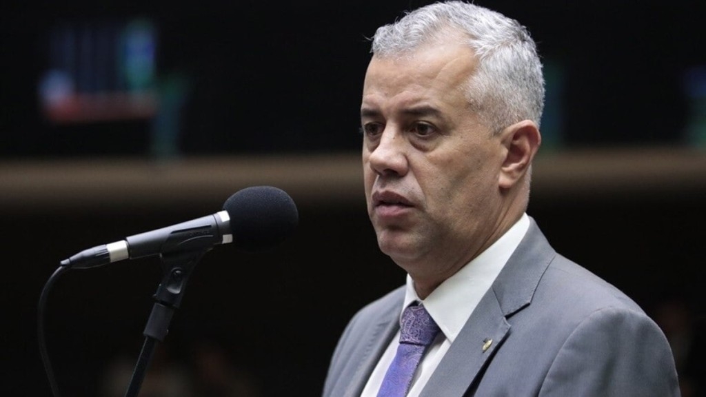 ESTADÃO CONTEÚDO Vice-líder da oposição é eleito presidente da Comissão de Agricultura da Câmara ESTADÃO CONTEÚDO Vice-líder da oposição é eleito presidente da Comissão de Agricultura da Câmara