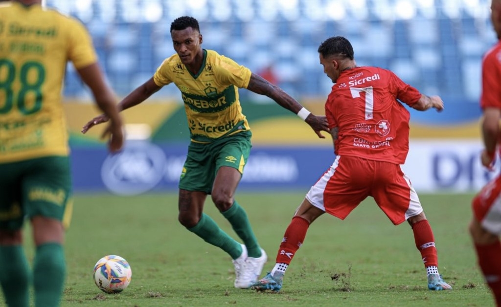 Cuiabá sai na frente na disputa pelo título do Campeonato Mato-grossense após vitória sobre o União