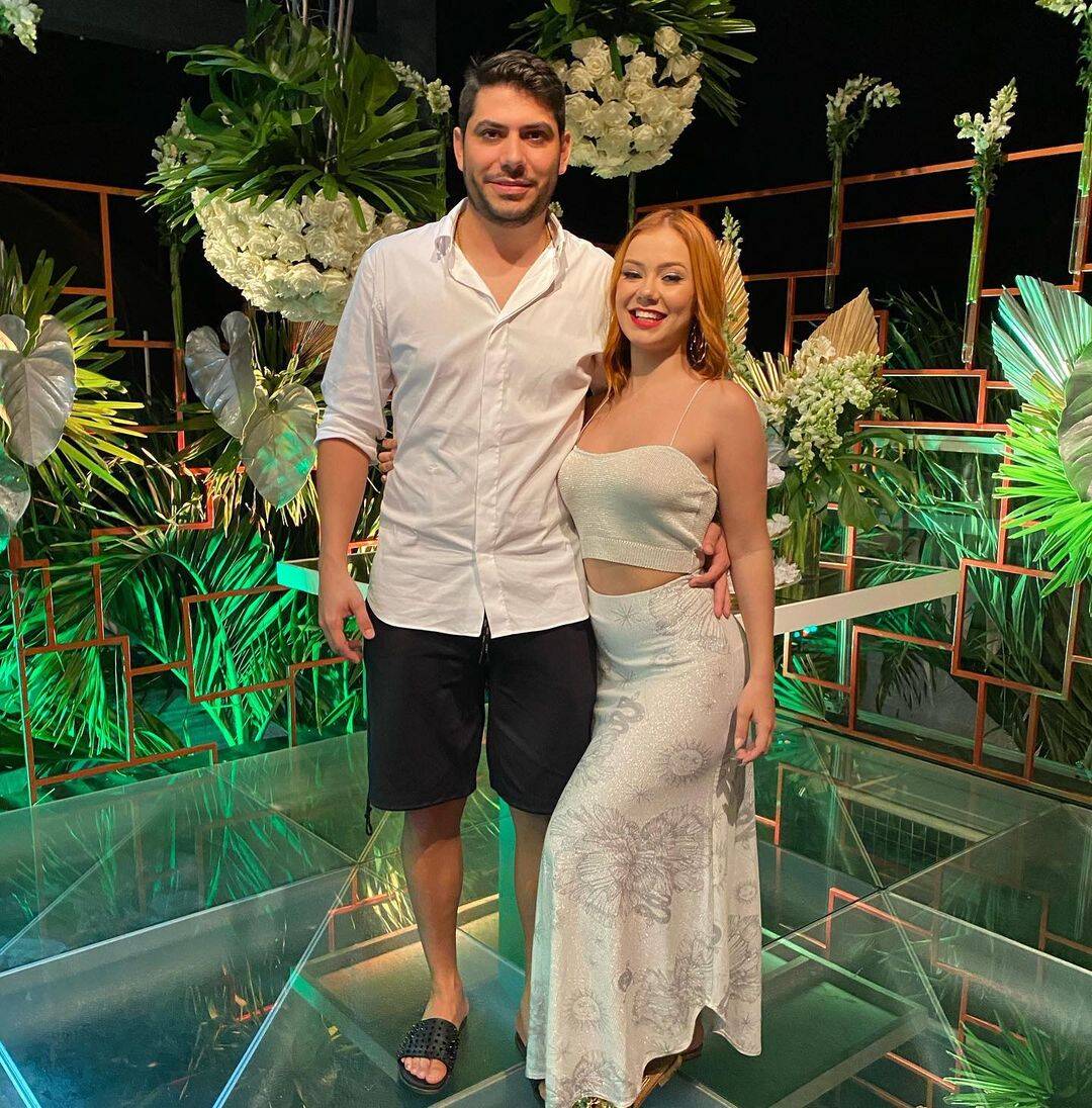 Mirela Janis e Yugnir Ângelo. Foto: Instagram