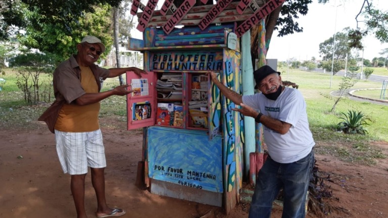 Aposentado leva biblioteca comunitária de Marília para outras cidades