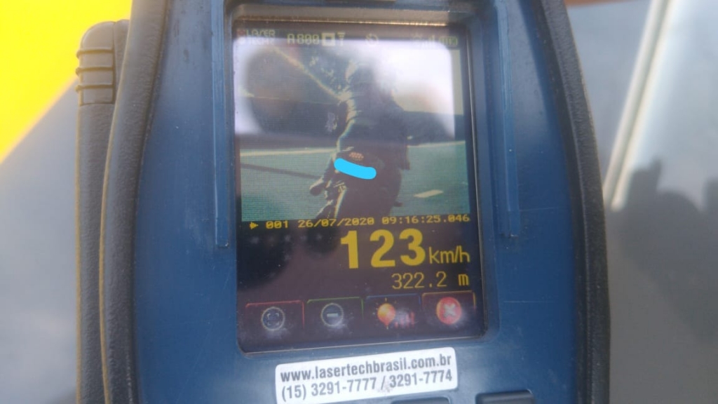 Operação em rodovias fiscaliza motos de alta cilindrada em Marília e região